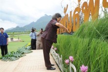 สมเด็จพระเทพรัตนราชสุดาฯ ทรงเปิดศูนย์พัฒนาพันธุ์พืชจักรพันธ์เพ็ญศิริ อ.แม่สาย จ.เชียงราย